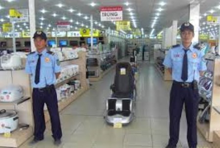 Bảo vệ siêu thị - Bảo Vệ Hoàng Vương Gia - Công Ty TNHH Dịch Vụ Bảo Vệ Hoàng Vương Gia